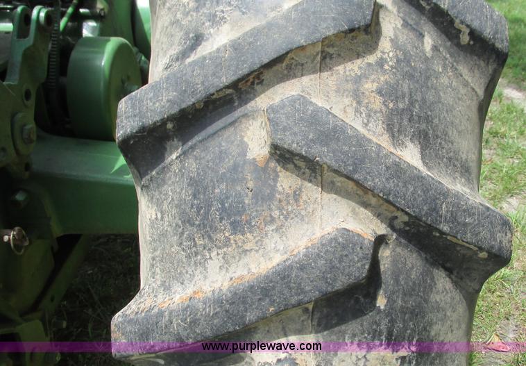 image for item G9278 1957 John Deere 720 tractor