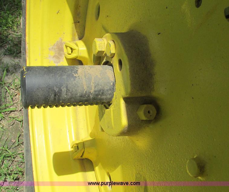 image for item G9278 1957 John Deere 720 tractor