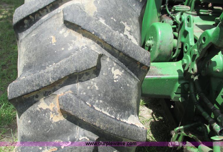 image for item G9278 1957 John Deere 720 tractor