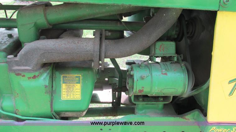 image for item G9278 1957 John Deere 720 tractor