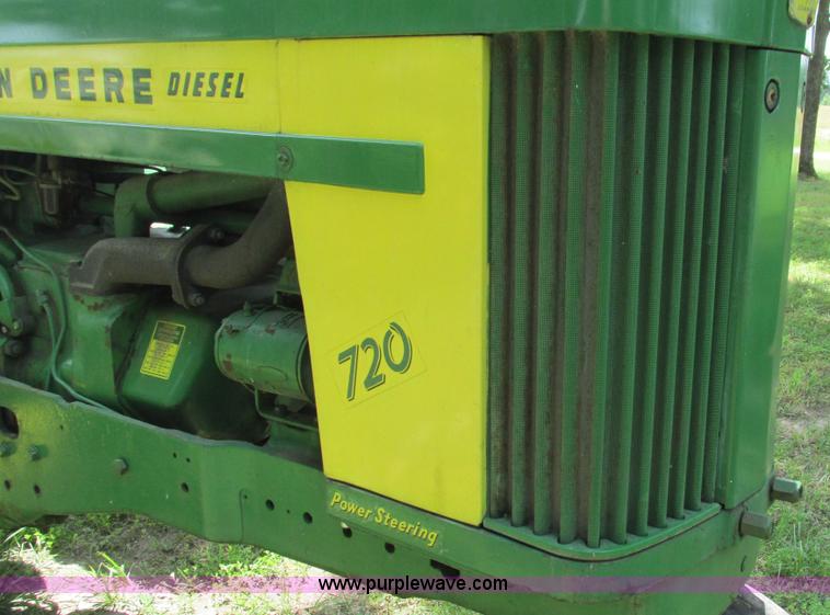 image for item G9278 1957 John Deere 720 tractor