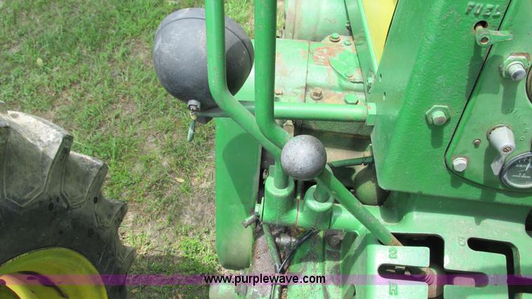 image for item G9278 1957 John Deere 720 tractor