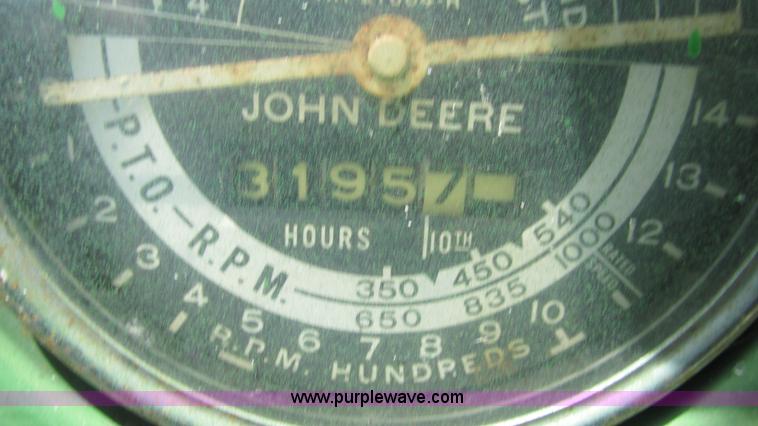 image for item G9278 1957 John Deere 720 tractor