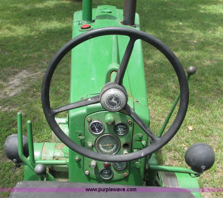 image for item G9278 1957 John Deere 720 tractor