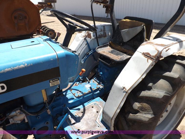 image for item H1809 1996 New Holland 1715 MFWD tractor