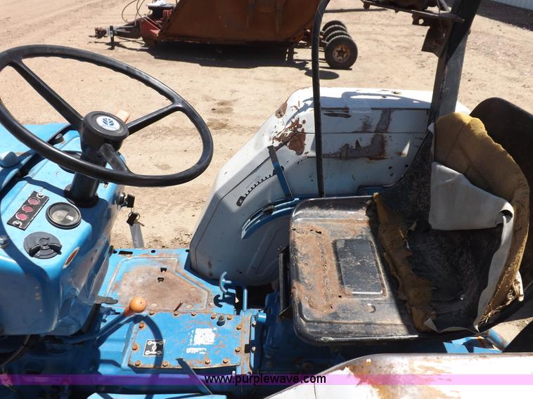 image for item H1809 1996 New Holland 1715 MFWD tractor