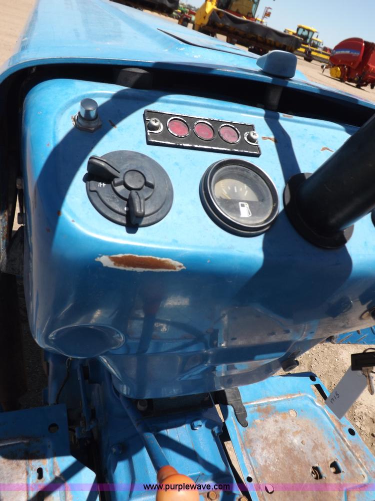 image for item H1809 1996 New Holland 1715 MFWD tractor