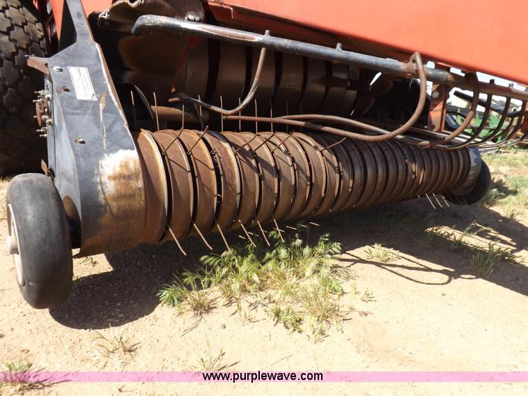 image for item H1841 1995 Case IH 8580 square baler