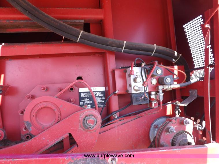 image for item H1841 1995 Case IH 8580 square baler