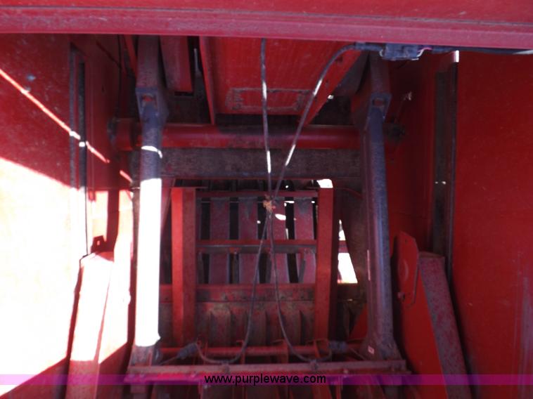 image for item H1841 1995 Case IH 8580 square baler