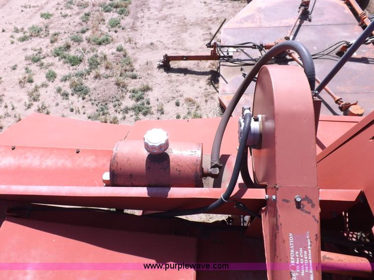image for item H1841 1995 Case IH 8580 square baler