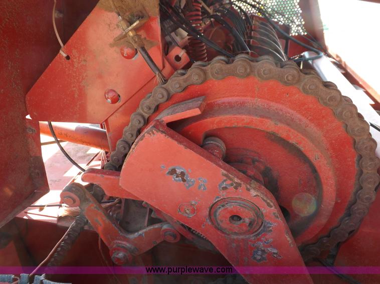 image for item H1841 1995 Case IH 8580 square baler