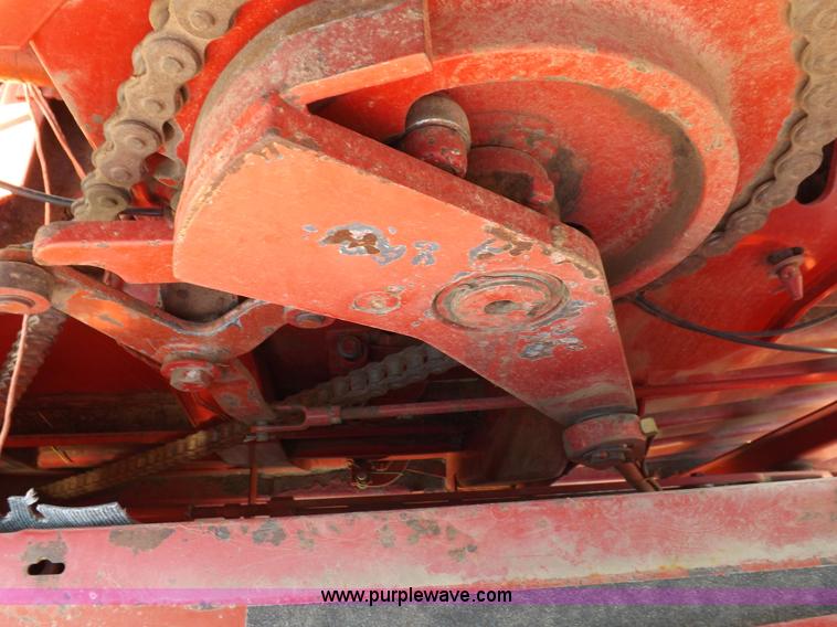 image for item H1841 1995 Case IH 8580 square baler