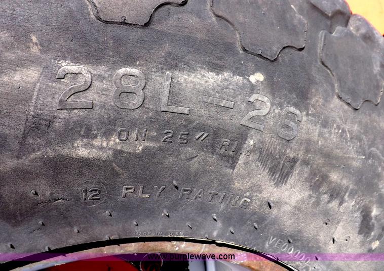 image for item H1841 1995 Case IH 8580 square baler