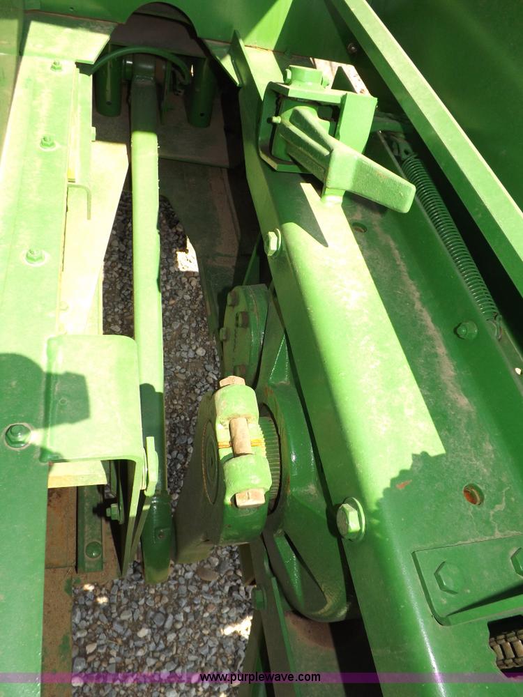 image for item H1842 John Deere 348 small square baler