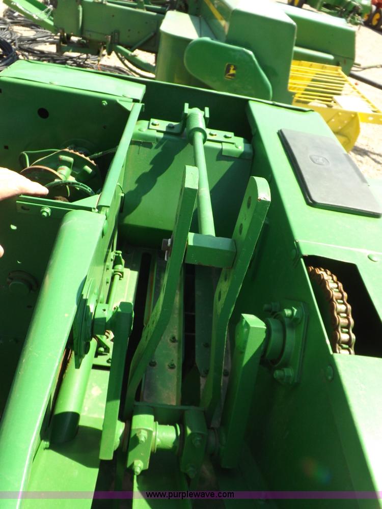 image for item H1842 John Deere 348 small square baler