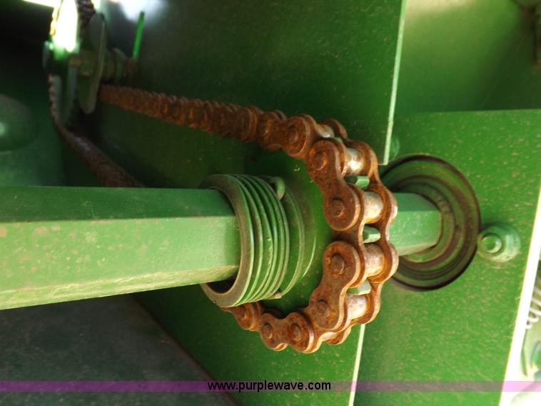 image for item H1842 John Deere 348 small square baler