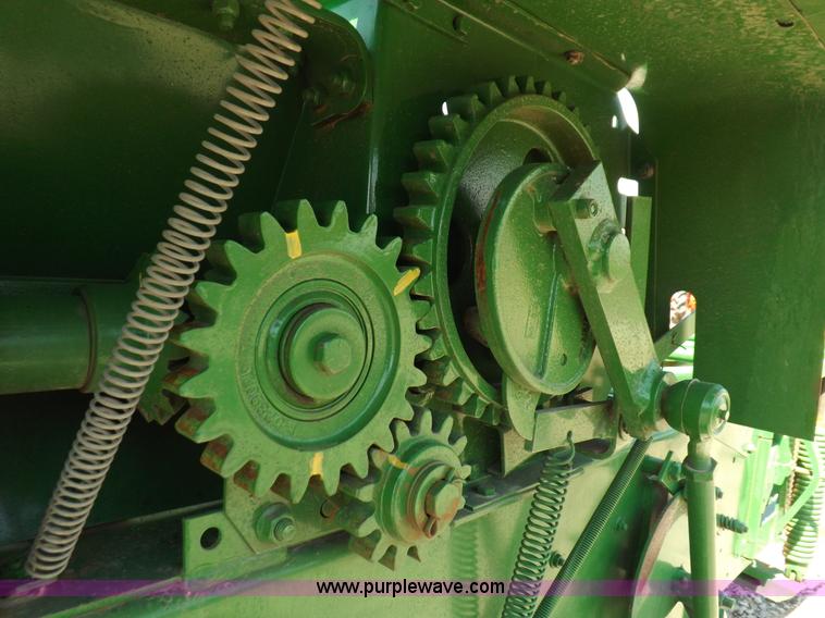 image for item H1842 John Deere 348 small square baler