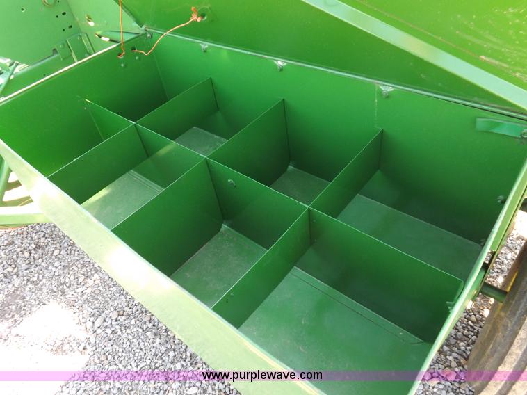 image for item H1842 John Deere 348 small square baler