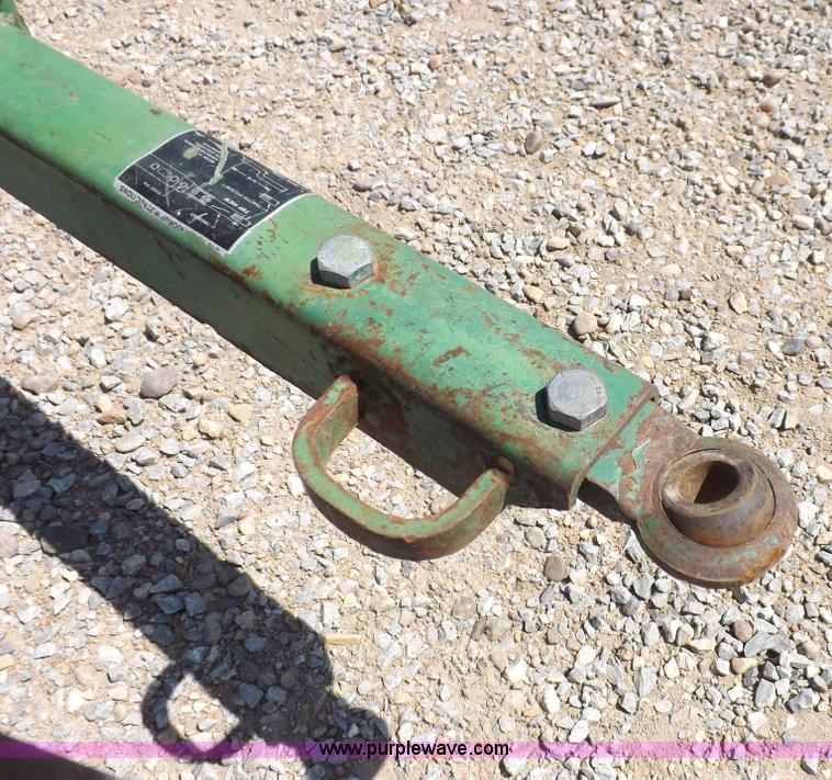 image for item H1843 1984 John Deere 327 small square baler