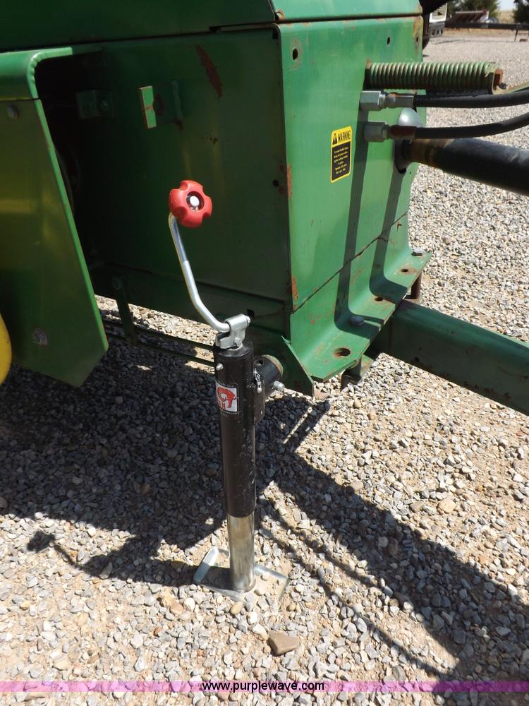 image for item H1843 1984 John Deere 327 small square baler