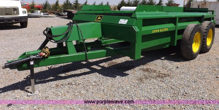image for item H1844 John Deere 780 manure spreader