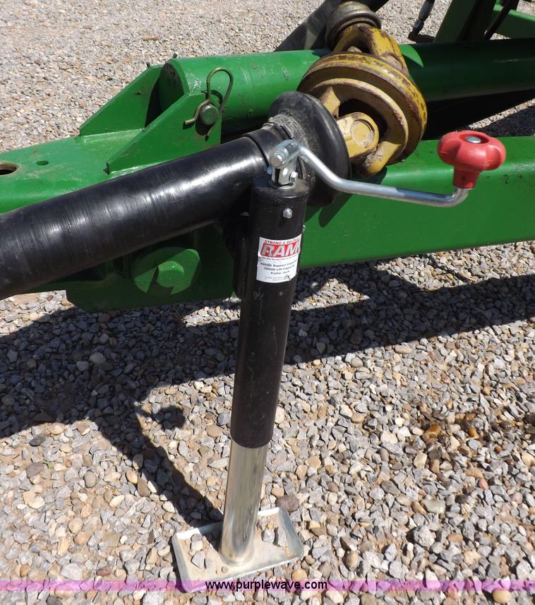 image for item H1844 John Deere 780 manure spreader