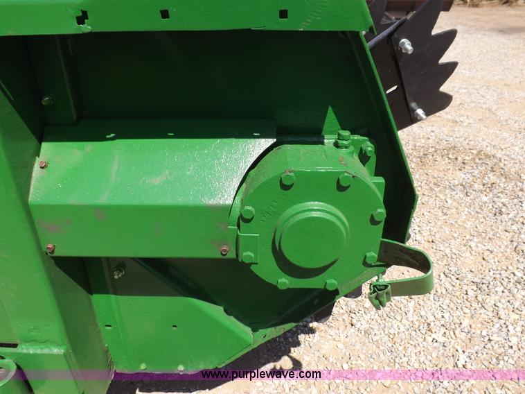 image for item H1844 John Deere 780 manure spreader