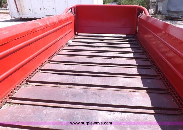 image for item H1845 New Holland 791 manure spreader