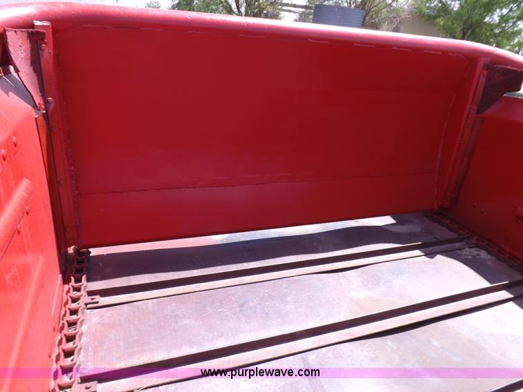 image for item H1845 New Holland 791 manure spreader