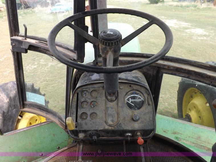 image for item H1851 1976 John Deere 8630 4WD tractor