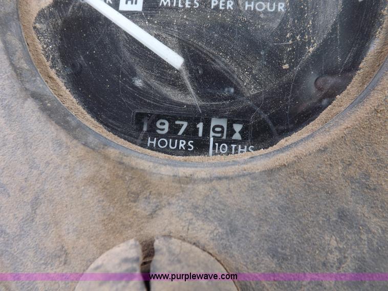 image for item H1851 1976 John Deere 8630 4WD tractor