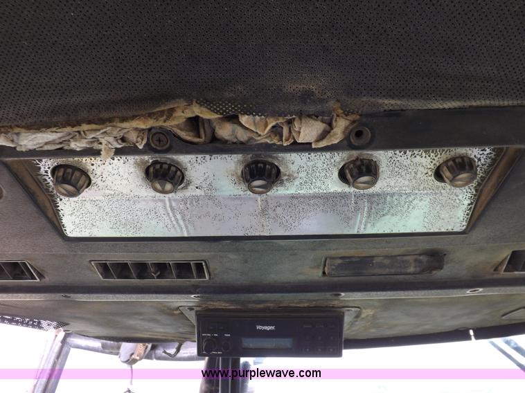 image for item H1851 1976 John Deere 8630 4WD tractor