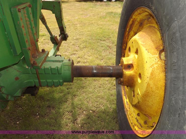 image for item H1851 1976 John Deere 8630 4WD tractor