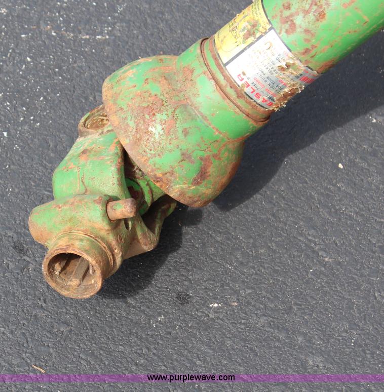 image for item H2563 John Deere 64 silage blower