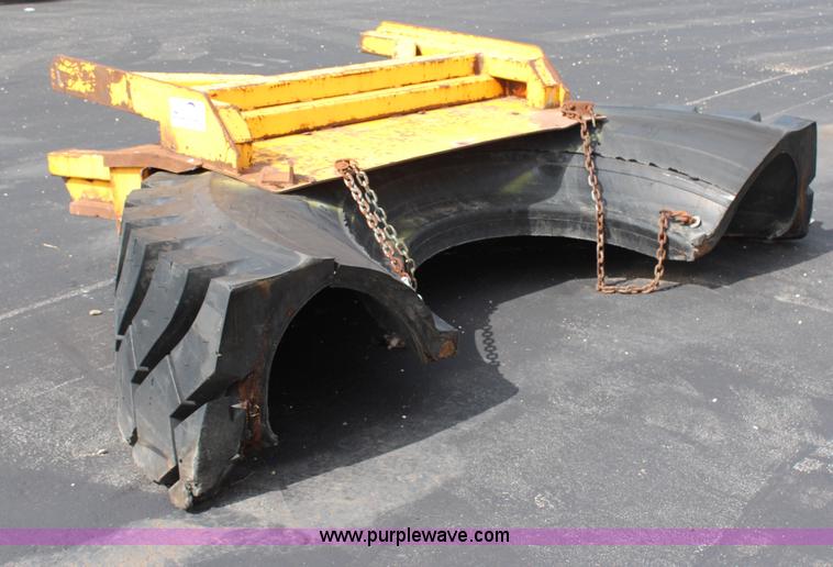 image for item H2578 Rubber tire manure scraper