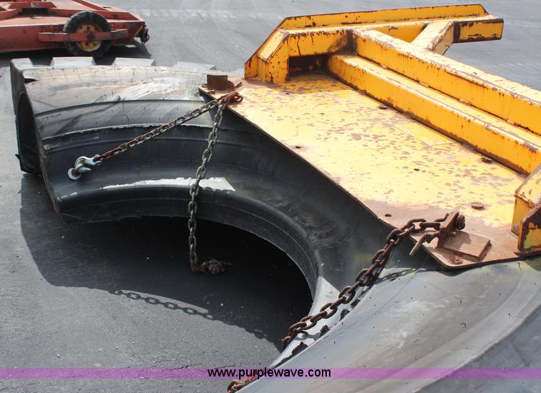 image for item H2578 Rubber tire manure scraper