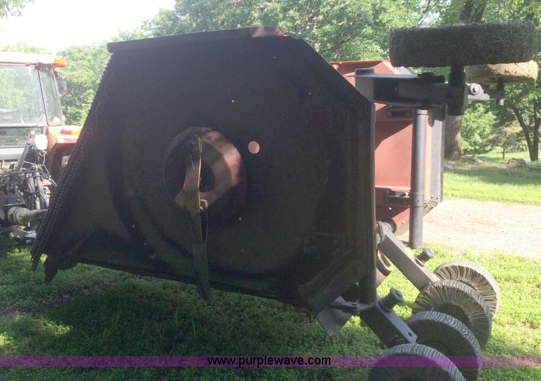 image for item H2718 Bush Hog 2615 rotary mower