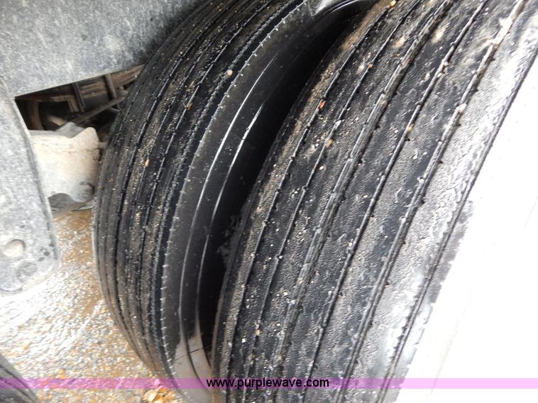 image for item H3396 1997 Jet 42' grain hopper trailer