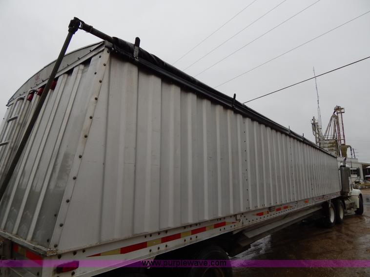 image for item H3396 1997 Jet 42' grain hopper trailer
