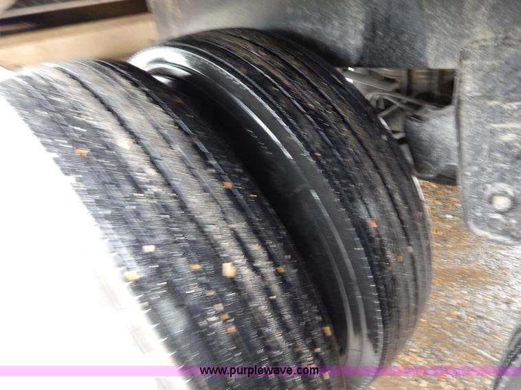 image for item H3396 1997 Jet 42' grain hopper trailer