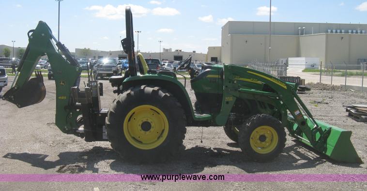 image for item H5420 2010 John Deere 4120 MFWD tractor