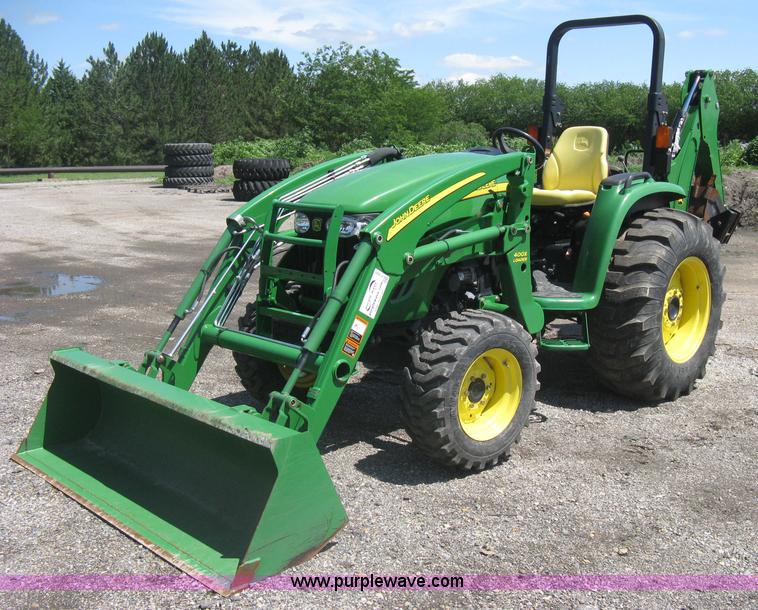 image for item H5420 2010 John Deere 4120 MFWD tractor