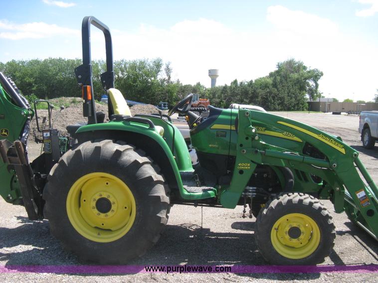 image for item H5420 2010 John Deere 4120 MFWD tractor