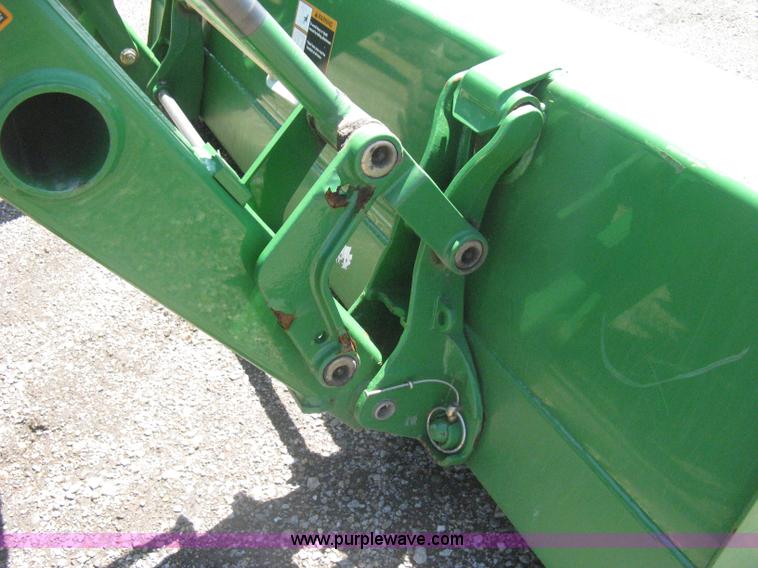 image for item H5420 2010 John Deere 4120 MFWD tractor