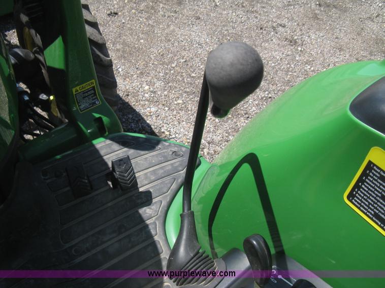 image for item H5420 2010 John Deere 4120 MFWD tractor