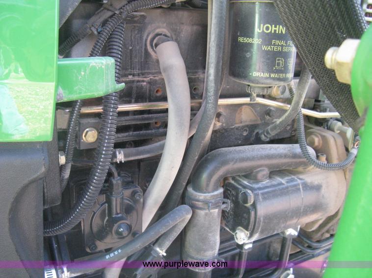 image for item H5420 2010 John Deere 4120 MFWD tractor
