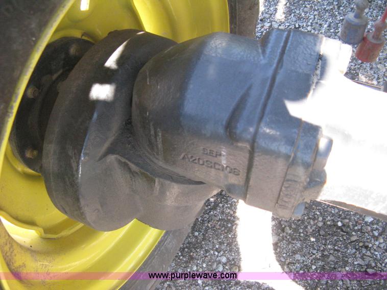 image for item H5420 2010 John Deere 4120 MFWD tractor