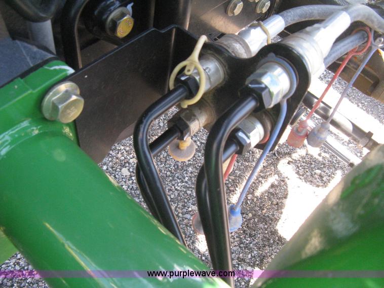 image for item H5420 2010 John Deere 4120 MFWD tractor