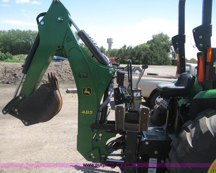 image for item H5420 2010 John Deere 4120 MFWD tractor